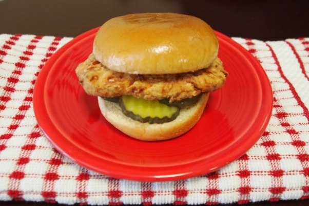 Chik-fil-a-Copycat-Fried-Chicken-Burger-1024x682